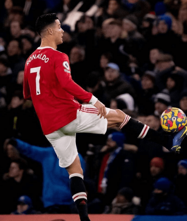 海伦芬主场迎击特温特