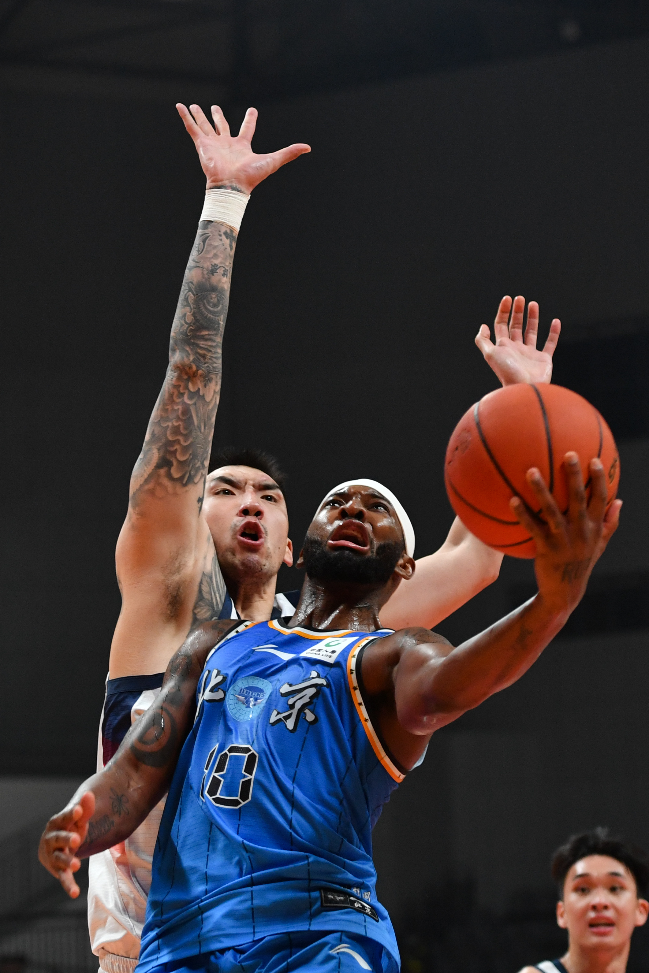 关于离谱！山东男篮远射贴柱塔图姆连续十二场比赛得分超过连败，清晨埃因霍温远射贴柱的信息