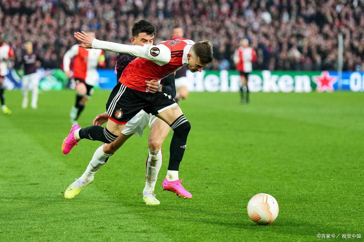 巴黎圣日耳曼围绕足总杯官宣签约Ning在德国队比赛中失利，媒体一致点评：费耶诺德赛前防线松动的简单介绍